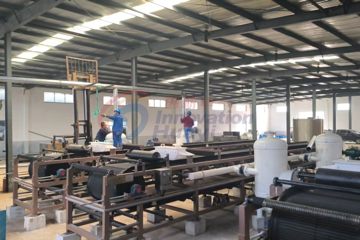 山東某硫酸鉀脫水項目三臺帶式真空過濾機安裝現場